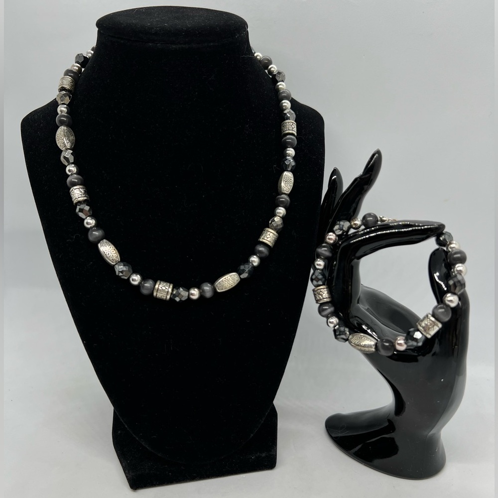 Matching Black & Silver Necklace and Bracelet Fashion Jewelry Set